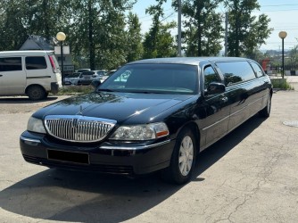 Lincoln Town Car